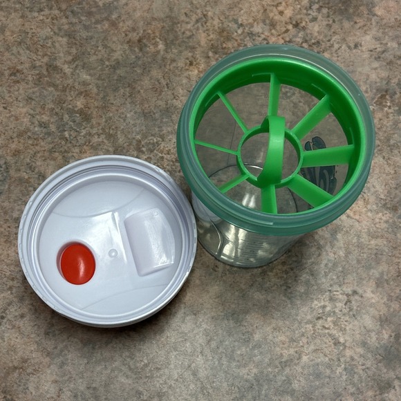 G Fuel Shaker Cup 16 oz GFuel Snowbros Shaker - Picture 6 of 6